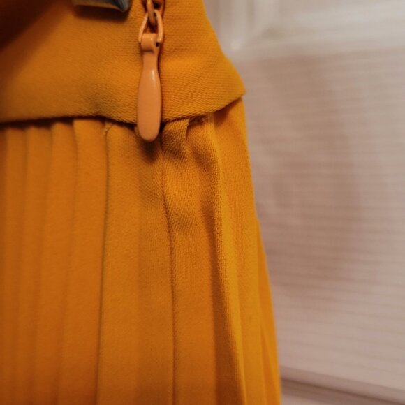 ✨NWT✨ZARA Beautiful Pleated Midi Skirt - Picture 5 of 7